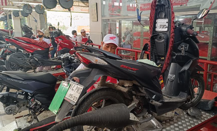 Mekanik yang tersertifikasi dan penggunaan suku cadang asli Honda menjamin ketahanan mesin. dok Wahana