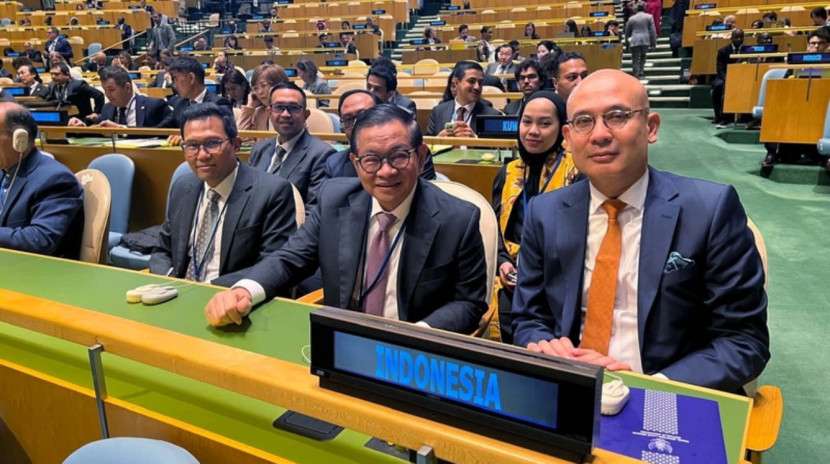 Gubernur DKI Jakarta, Pramono Anung bersama Wakil Menteri Luar Negeri (Wamenlu) RI, Arrmanatha Nasir, menghadiri sesi pembukaan High Level Political Forum on Sustainable Development (HLPF) di Markas Besar Perserikatan Bangsa-Bangsa (PBB), New York. (Foto: Dok RUZKA INDONESIA)