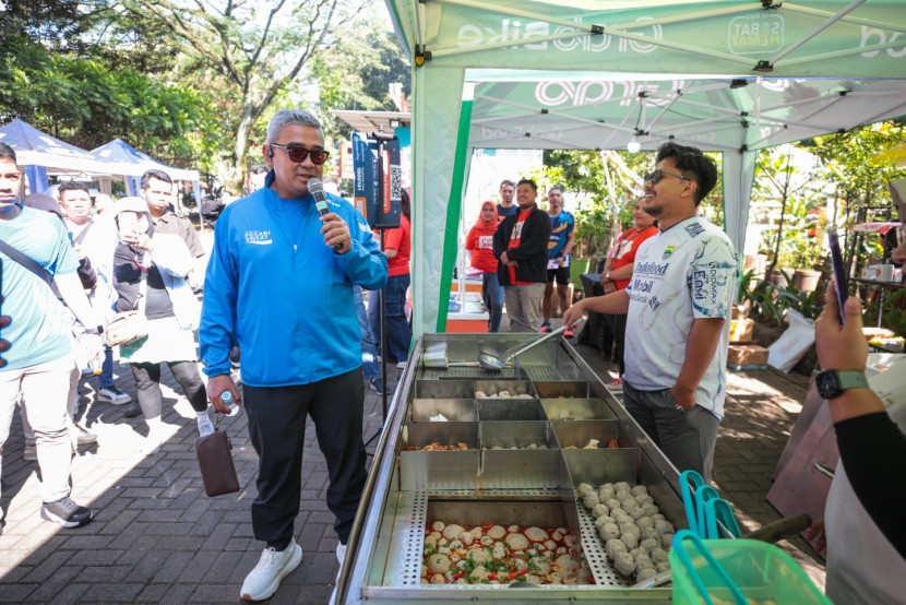 Wali Kota Bandung Muhammad Farhan meninjau Gelaran Bandung Nyuanki 2025, Sabtu (19/7/2025). Foto: Diskominfo Kota Bandung