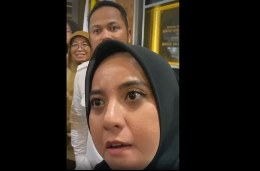 SFB, saat meminta wartawan menyudahi wawancara. (tangkapan layar) 