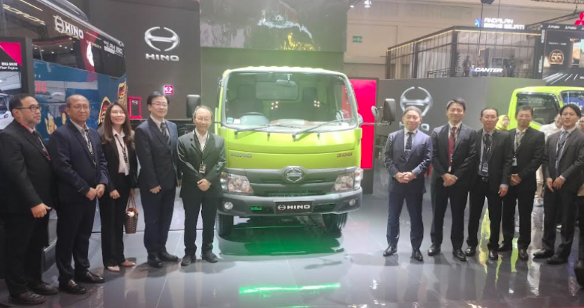 Tampak Hino 300 Series 136 MDLR. dok HIno