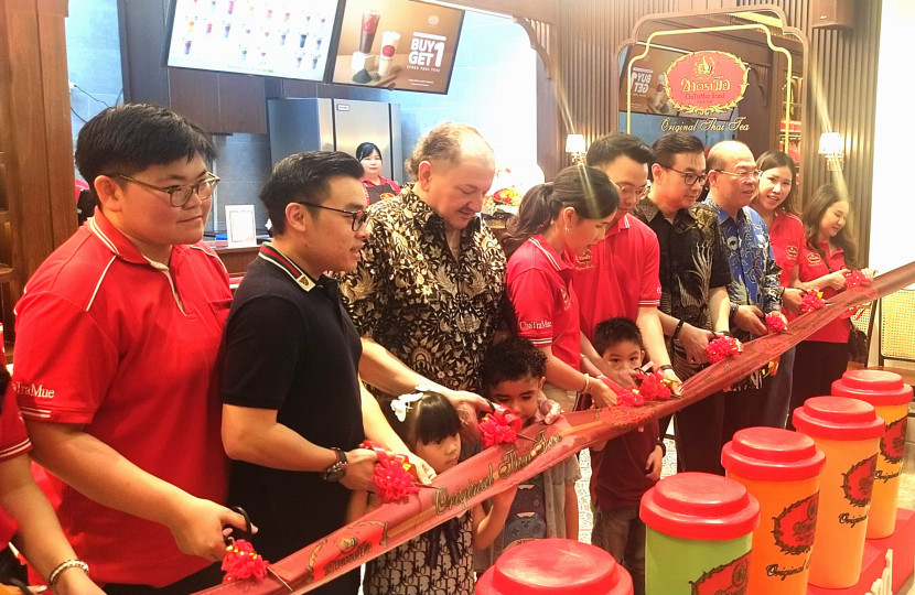 Peresmian gerai pertama ChaTraMue di Galaxy Mall 1 Surabaya lantai 3, Sabtu (26/7/2025).