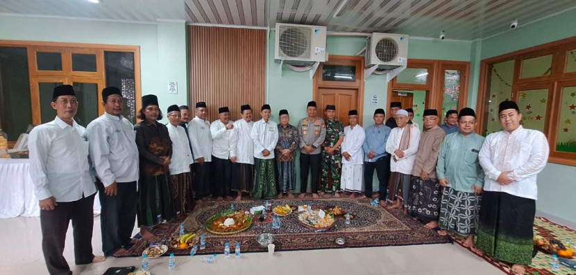 Kebersamaan antara jajaran Forkopimda dan keluarga besar Nahdlatul Ulama (NU) Kota Depok. (Foto: Dok NU Kota Depok)
