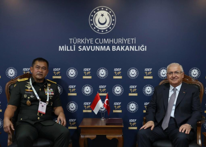 KSAD Jenderal Maruli Simanjuntak dan Menhan Turkiye Yasar Guler. Sumber: Dispenad
