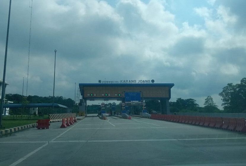 Gerbang tol Karang Joang. (Sekitarkaltim.ID)