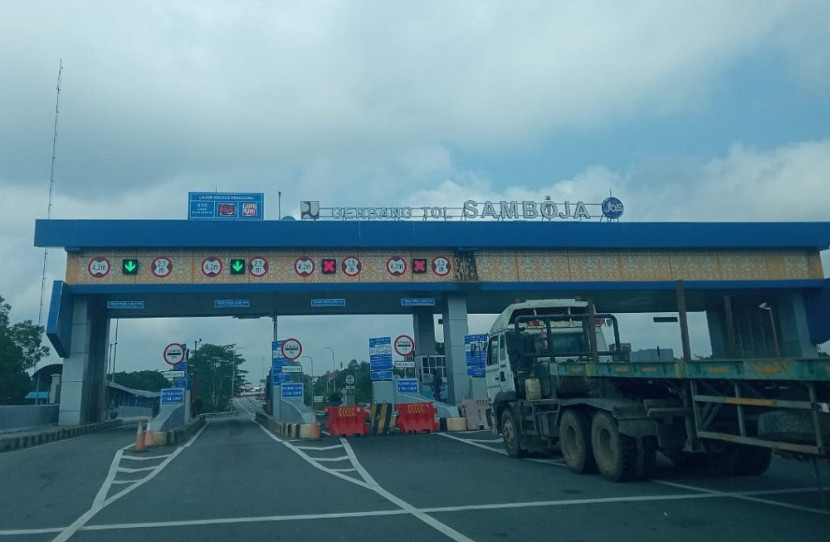 Gerbang tol Samboja, Kalimantan Timur. (Sekitarkaltim.ID)