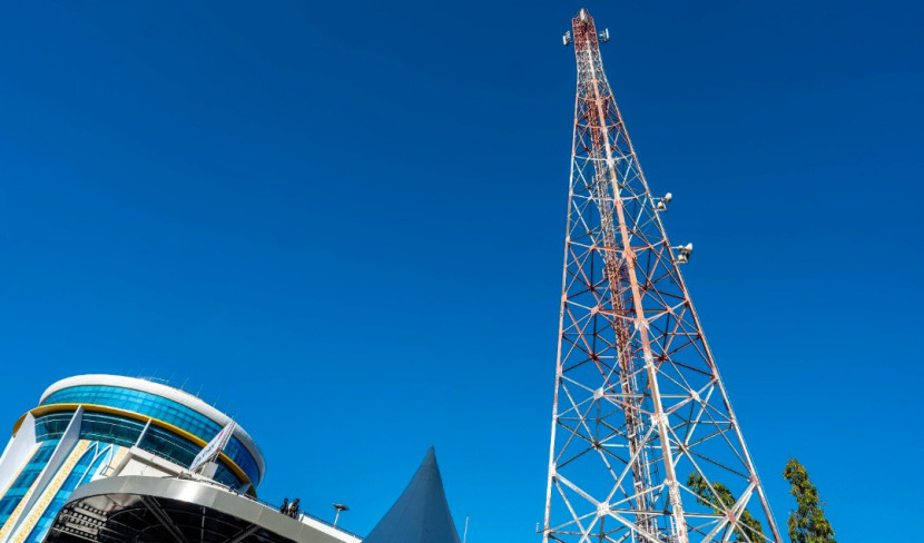 Indosat telah memperluas jaringan 4G dengan total lebih dari 203.000 BTS beroperasi, bertambah lebih dari 15.000 BTS. (Foto: Dok PT Indosat) 