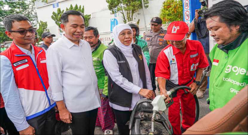 Direktur Rekayasa dan Infrastruktur Darat (RID) Pertamina Patra Niaga, Hari Purnomo dan jajarannya mendampingi sidak bersama Gubernur Jawa Timur Khofifah Indar Parawansa hari ini, Kamis (31/7/2025) di dua titik SPBU, yakni SPBU Kaliwates dan SPBU Mangli. (Foto: Dok RUZKA INDONESIA)