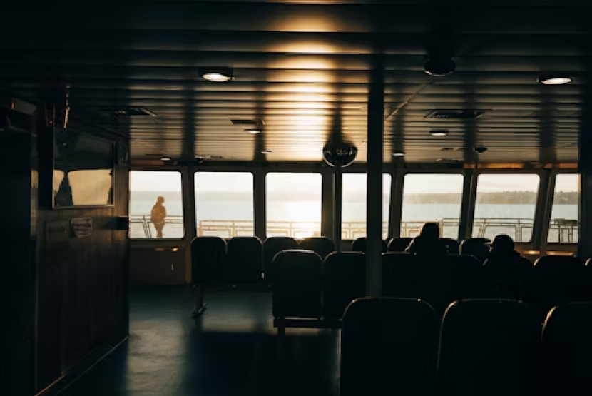 Ilustrasi interior kapal Ro/ro. Uji petik kelaiklautan juga akan meninjau isi kapal ini. Sumber: Unsplash/Josh Hild.