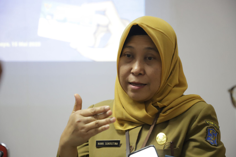 Kepala Dinas Kesehatan Surabaya Nanik Sukristina