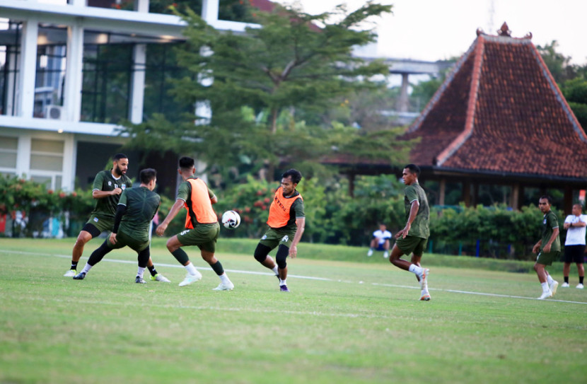 Pemain Sumsel United menjalani latihan di Yogyakarta, (FOTO: MO Sumsel United)