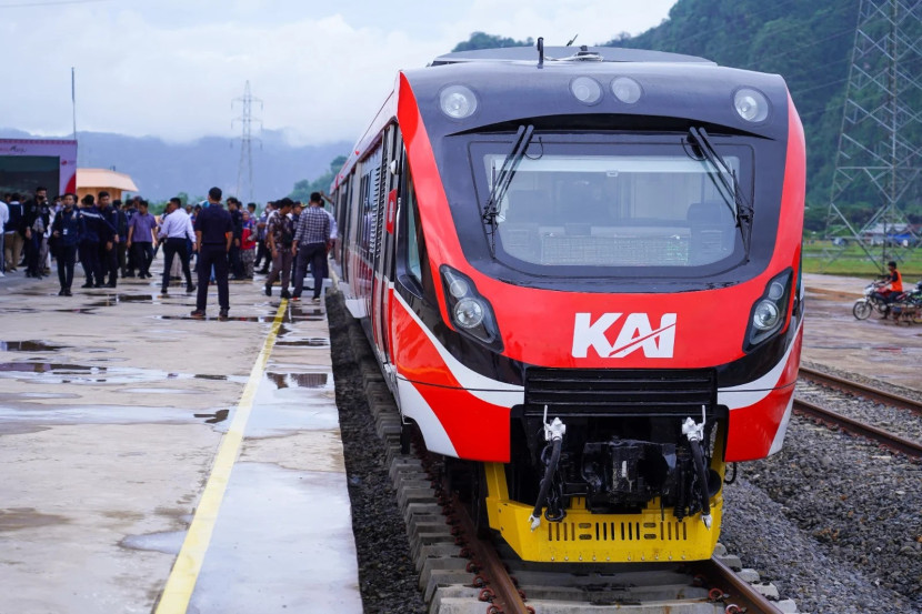 Ilustrasi. Antusiasme masyarakat terhadap kehadiran layanan kereta api di Sulawesi Selatan terus menunjukkan tren positif  (Foto: Humas KAI)