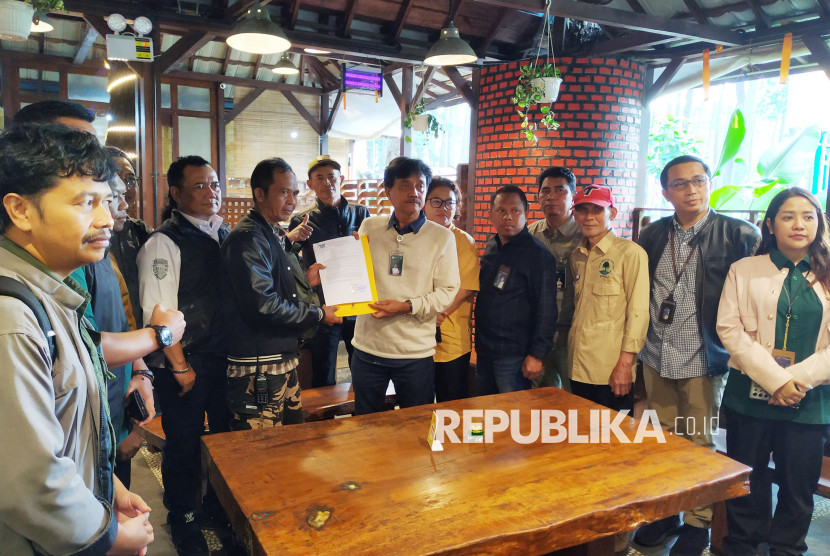 Gakkum Kementerian Kehutanan dan usur terkait melaksanakan Monitoring dan Evaluasi (Monev) bersama di kawasan Cikole, Kecamatan Lembang, Kabupaten Bandung Barat, Kamis (7/8/2025). Foto: Edi Yusuf