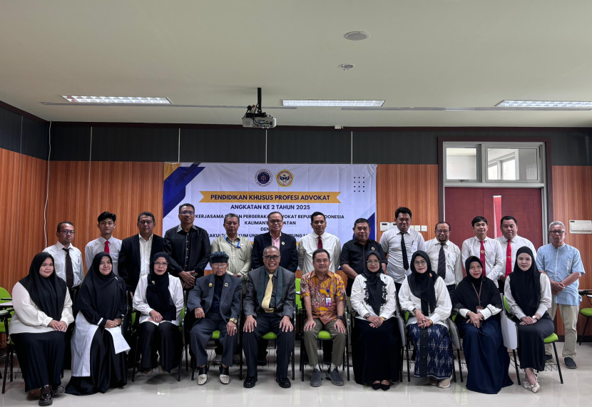 ULM dan DePA-RI menggelar Pendidikan Khusus Profesi Advokat (PKPA) di Fakultas Hukum ULM Banjarmasin, Kalimantan Selatan, Jumat (08/08/2025). Foto : dok
