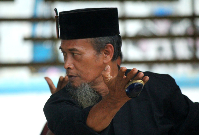 Gerak Tepak Salancar saat Workshop aliran Cimande di ISBI Bandung. Foto: Edi Yusuf