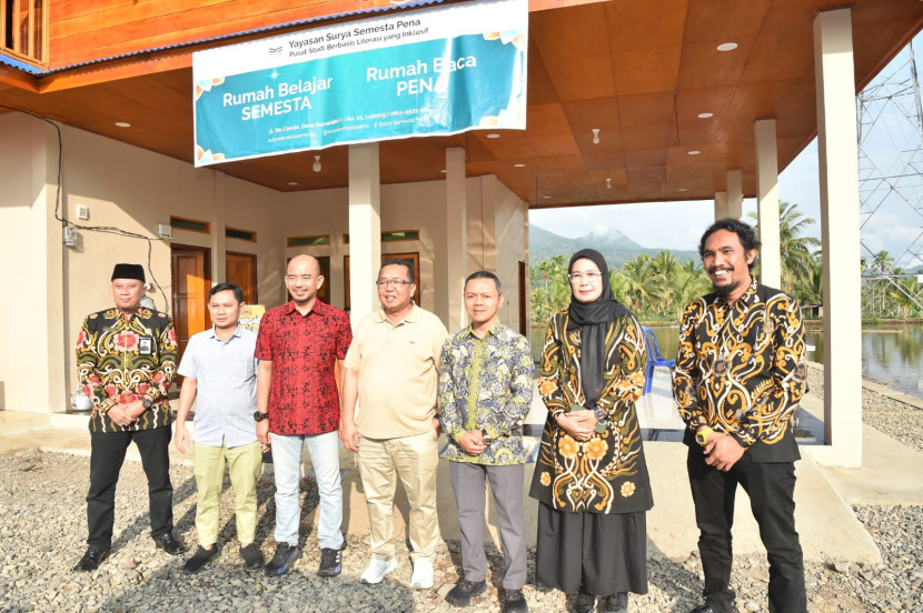 Wakil Menteri Pendidikan Dasar dan Menengah, Fajar Riza Ul Haq di Yayasan Surya Semesta Pena Kabupaten Lebongm Bengkulu, Ahad (10/08/2025). Foto : dokwamen