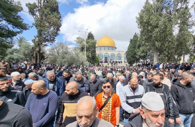 Para aktivis Yerusalem kembali menyerukan untuk mengintensifkan kunjungan dan tinggal di Masjid Al-Aqsa. (Days of Palestine)