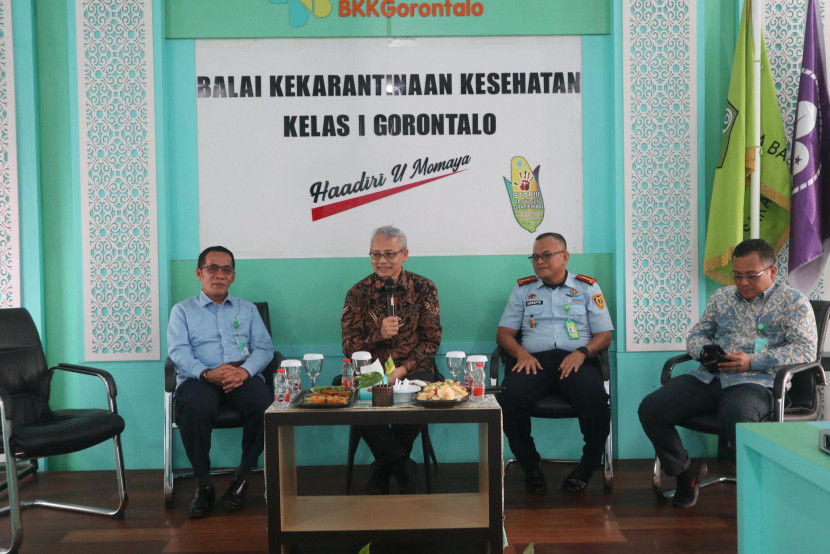Sekretaris Jenderal Kementerian Kesehatan (Sekjen Kemenkes) RI Kunta Wibawa Dasa Nugraha menyampaikan apresiasi atas kondisi dan kinerja Balai Kekarantinaan Kesehatan (BKK) Kelas 1 Gorontalo.