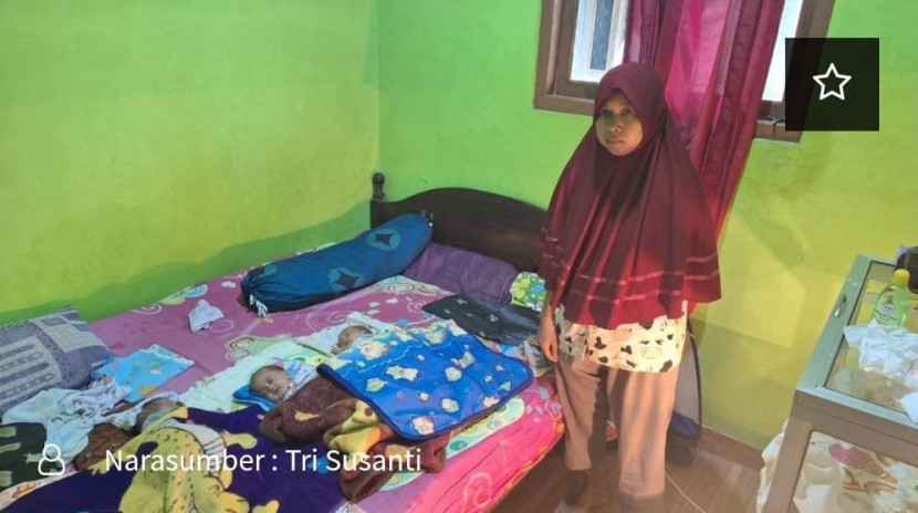 Air mata Tri Susanti (36 tahun) mengalir saat menceritakan kembali kisah perjuangannya melahirkan tiga buah hati tercintanya. (Dok BPJS)