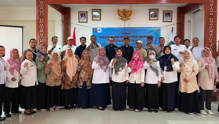 Diskarpus Kota Depok dan Direktorat Pelestarian dan Pelindungan Arsip Arsip Nasional Republik Indonesia (ANRI) gelar Sosialisasi Preservasi Arsip kepada masyarakat. (Foto: Dok. Diskominfo Kota Depok)