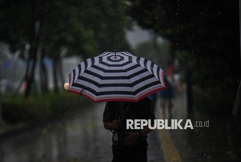 Ilustrasi hujan sepanjang hari di Jakarta Sumber:Republika/Thoudy Badai