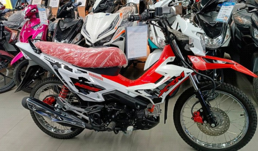 XRM125 DSX/Tangkapan Layar Dari Youtube Jun Sapungan Online.