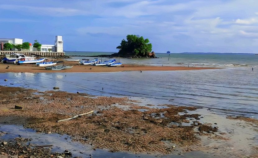 Pulau Tukung, Melawai Balikpapan via drone. (SekitarKaltim.ID)