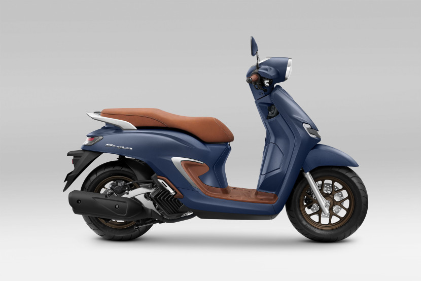 Side Profile dari Honda Stylo 160 (Doc. PT Astra Honda Motor).