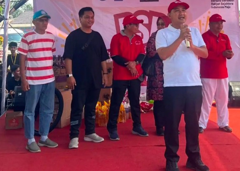 Wakil Wali Kota Depok, Chandra Rahmansyah membuka acara PSP Fun Day 2.0 di Perumahan Pondok Sukmajaya Permai, Kota Depok, Sabtu (23/08/2025). (Foto: Dok Diskominfo Kota Depok)