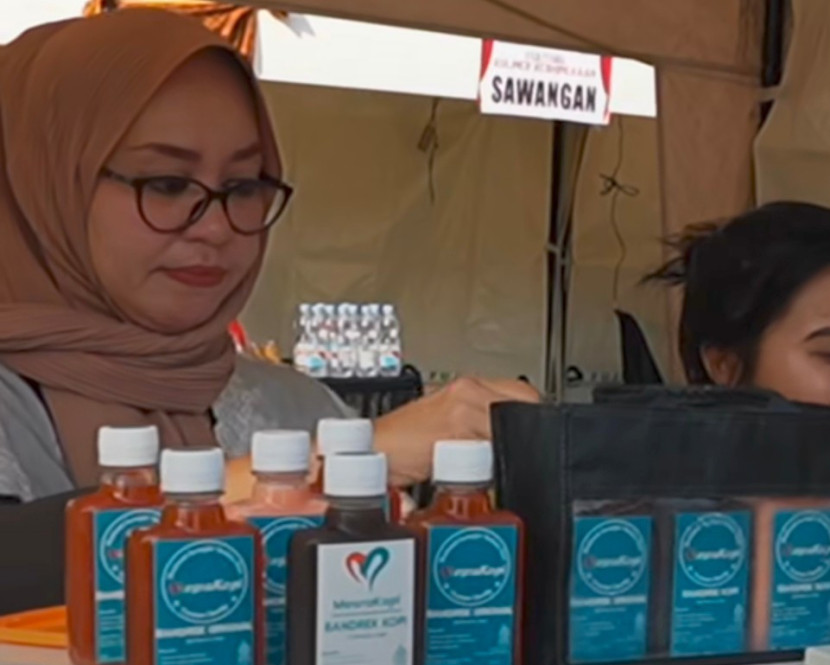 Salah satu produk UMKM Kota Depok yang hadir di kegiatan Festival Kuliner Kebhinekaan di halaman Balai Kota Depok, Jumat (22/08/2025). (Foto: Dok RUZKA INDONESIA) 