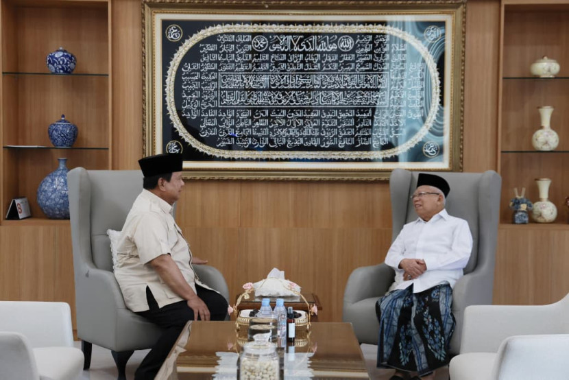 Presiden Prabowo Subianto bertemu KH Ma'ruf Amin. Sumber: BPMI Setpres