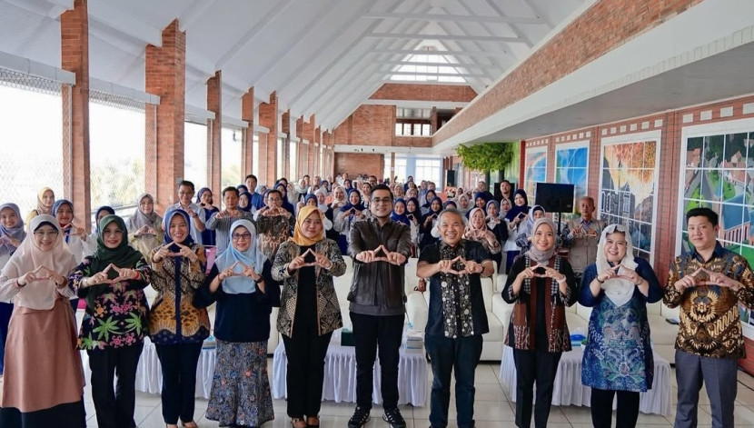 Golden Age Islamic School Montessori Sukabumi yang mengadakan seminar parenting dengan tema komunikasi efektif bagi orang tua dan guru pada 23 Agustus 2025 lalu.