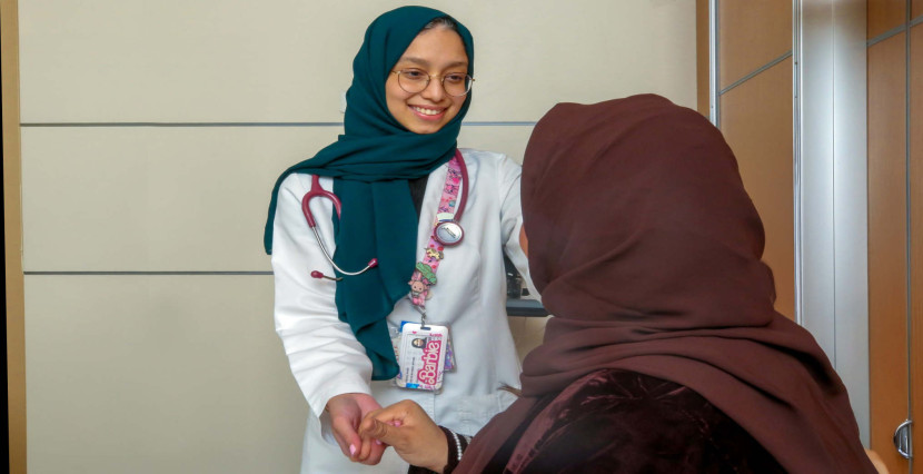 Tim yang terdiri atas divisi keperawatan, gizi, dan teknologi informasi bergabung dengan spesialis hematologi dan transplantasi KFSHRC untuk memastikan kesejahteraan gadis muda ini. (Foto: Dok RUZKA INDONESIA)