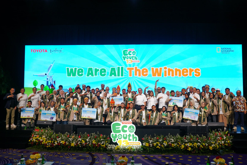 Para Peserta Toyota Eco Youth ke-13 (Doc. PT Toyota Motor Manufacturing Indonesia). 