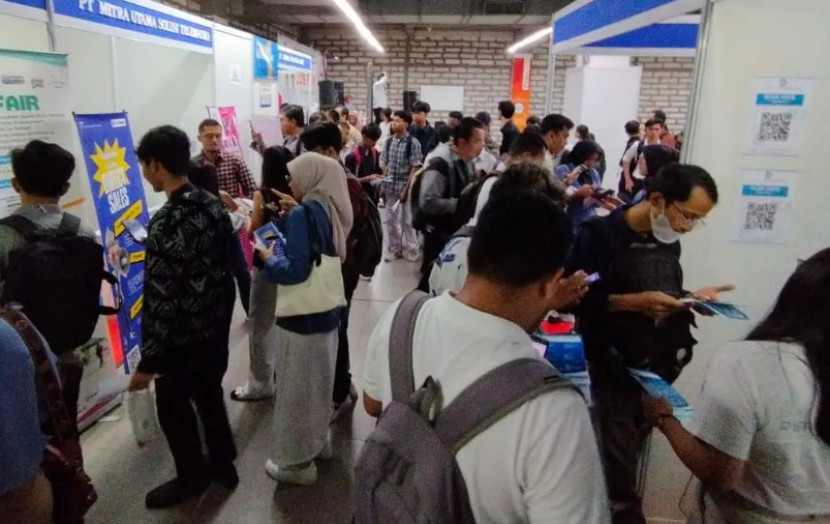 Para pencari kerja di Job Fair Depok 2025. (Foto: Dok Diskominfo Kota Depok) 