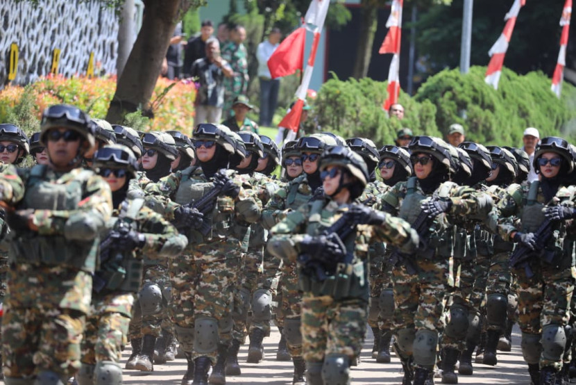 Defile Komcad Matra Darat di Pusdikzi Puziad, Kota Bogor, Jawa Barat, Rabu (27/8/2025). Sumber: Kemenhan
