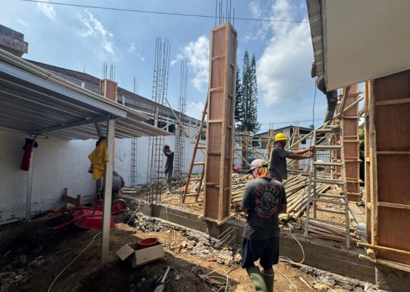 Proses pembangunan Gedung Dekranasda Kota Sukabumi.