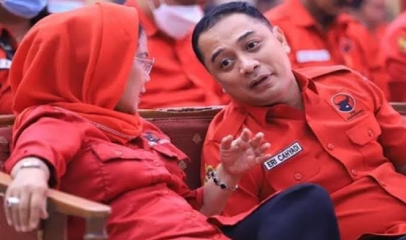 Wali Kota Surabaya Eri Cahyadi (kanan).