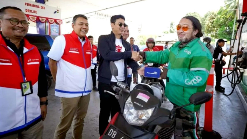 Dalam kunjungan tersebut, sejumlah pemeriksaan langsung dilakukan antara lain pengecekan CCTV, pengukuran bejana ukur, check QQ (Quality & Quantity), hingga interaksi langsung dengan pelanggan. (Foto: Dok RUZKA INDONESIA)