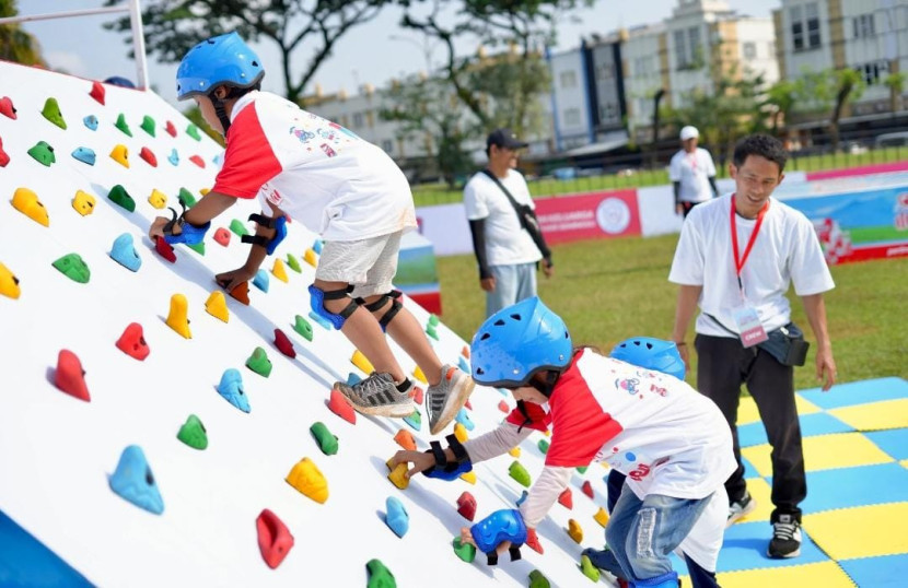 Kegiatan tahunan Aksi Segar Massal 2025 di Lapangan Brigif Cimahi, Bandung Barat, Jawa Barat. (Foto: dok Rizka/Wings)