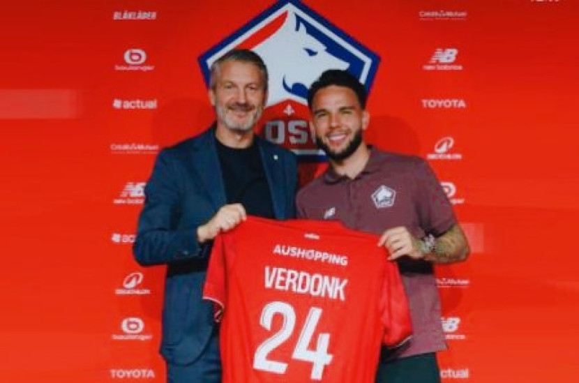 Calvin Verdonk (kanan) resmi bergabung klub Liga Prancis Lille. (Foto: LOSC Lille)