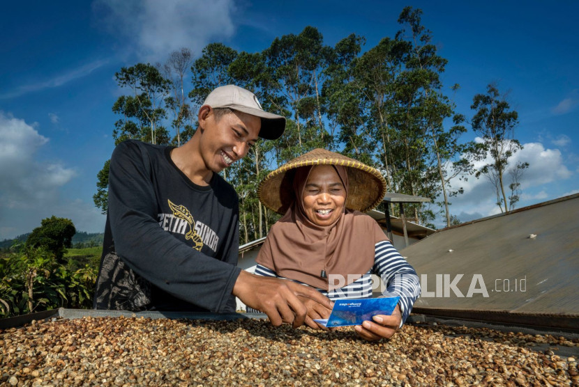 PT Bank Rakyat Indonesia (Persero) Tbk (BRI) mencatatkan penyaluran Kredit Usaha Rakyat (KUR) sebesar Rp 184,98 triliun sepanjang tahun 2024. (Dok BRI)