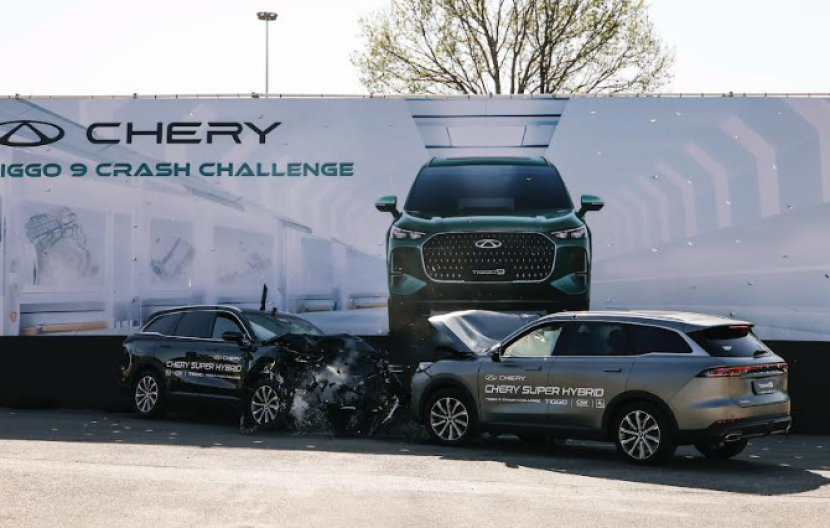 Uji tabrak ganda ini bagian dari Chery Global Six-Dimensional Safety Challenge 2025. dok Chery