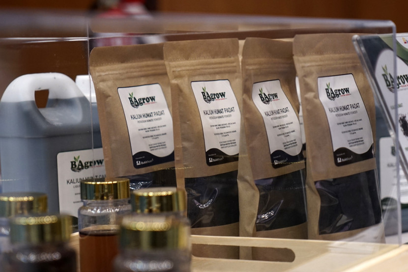 Bentuk kemasan produk hilirisasi PTBA bernama BA Grow. (FOTO: Humas PTBA)