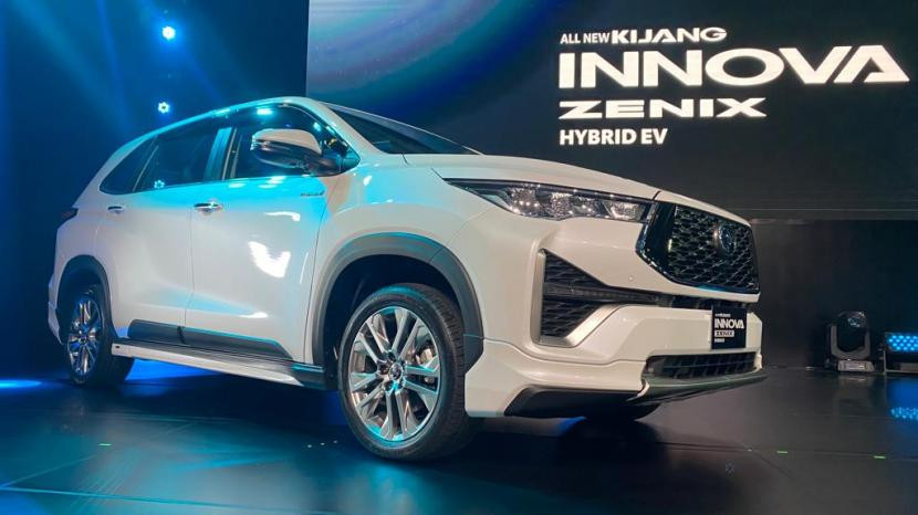 Toyota memperkenalkan mobil konsep Kijang Innova Zenix Hybrid flex fuel vehicle (FFV) untuk menunjukkan kesiapan mengadopsi energi baru terbarukan. (Dok Ist)