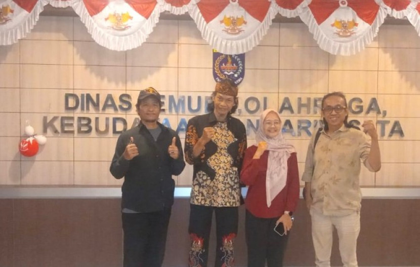 Organisasi 