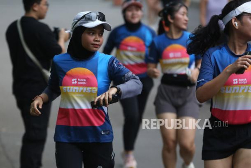 Seorang perempuan sedang melakukan olahraga lari. Foto: Dok Republika