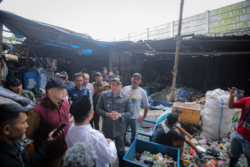 Wakil Wali Kota Bandung, Erwin TPS Cibaduyut, Kota Bandung, Selasa (9/9/2025). Foto: Diskominfo Kota Bandung