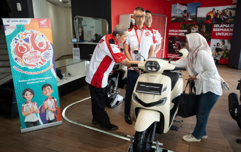 Konsumen juga berkesempatan mendapatkan promo menarik dari masing-masing dealer.   dok AHM