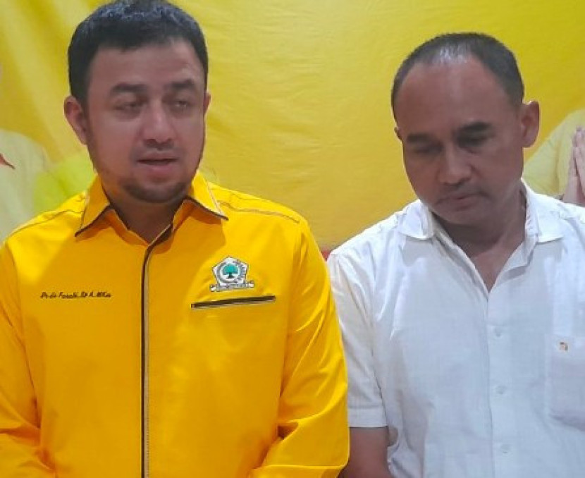 Ketua DPD Partai Golkar Kota Depok, Farabi El Fouz Arafiq (kiri) dan Sekretaris DPD Partai Golkar Kota Depok, Dindin Saprudin (kanan). (Foto: Dok RUZKA INDONESIA) 